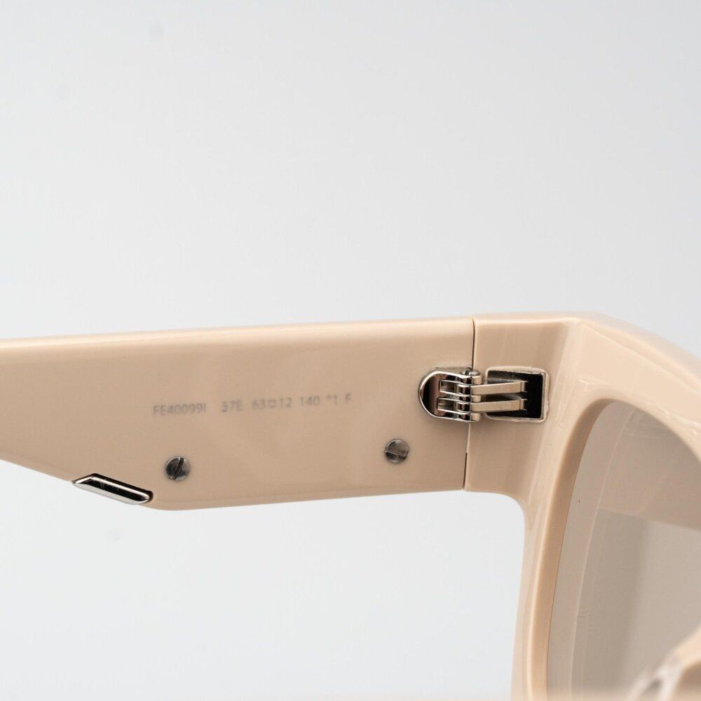 Fendi FIRST Women Sunglasses Square Beige Nude Brown FE40099I 57E - Picture 7 of 9